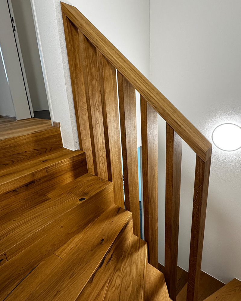 20250415 Aktuell Neutral Treppe