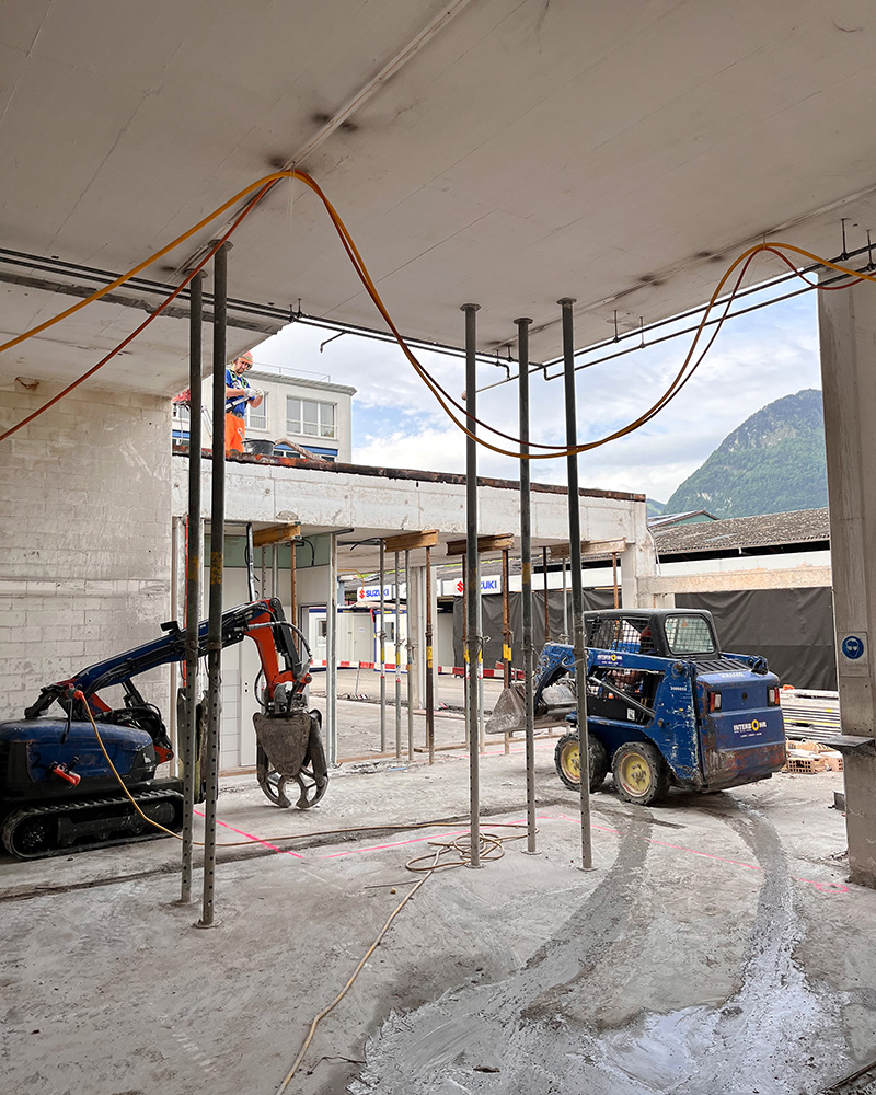 20250611 Auto Bucher